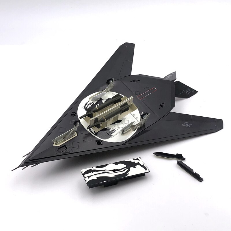 1 / 72 USAF F-117A fighter Finished alloy aircraft model