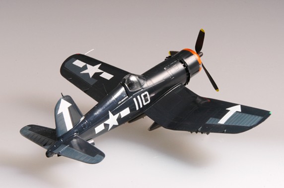 TRUMPETER 1:72 WWII US F4U-1 fighter model 37234 Favorite Model