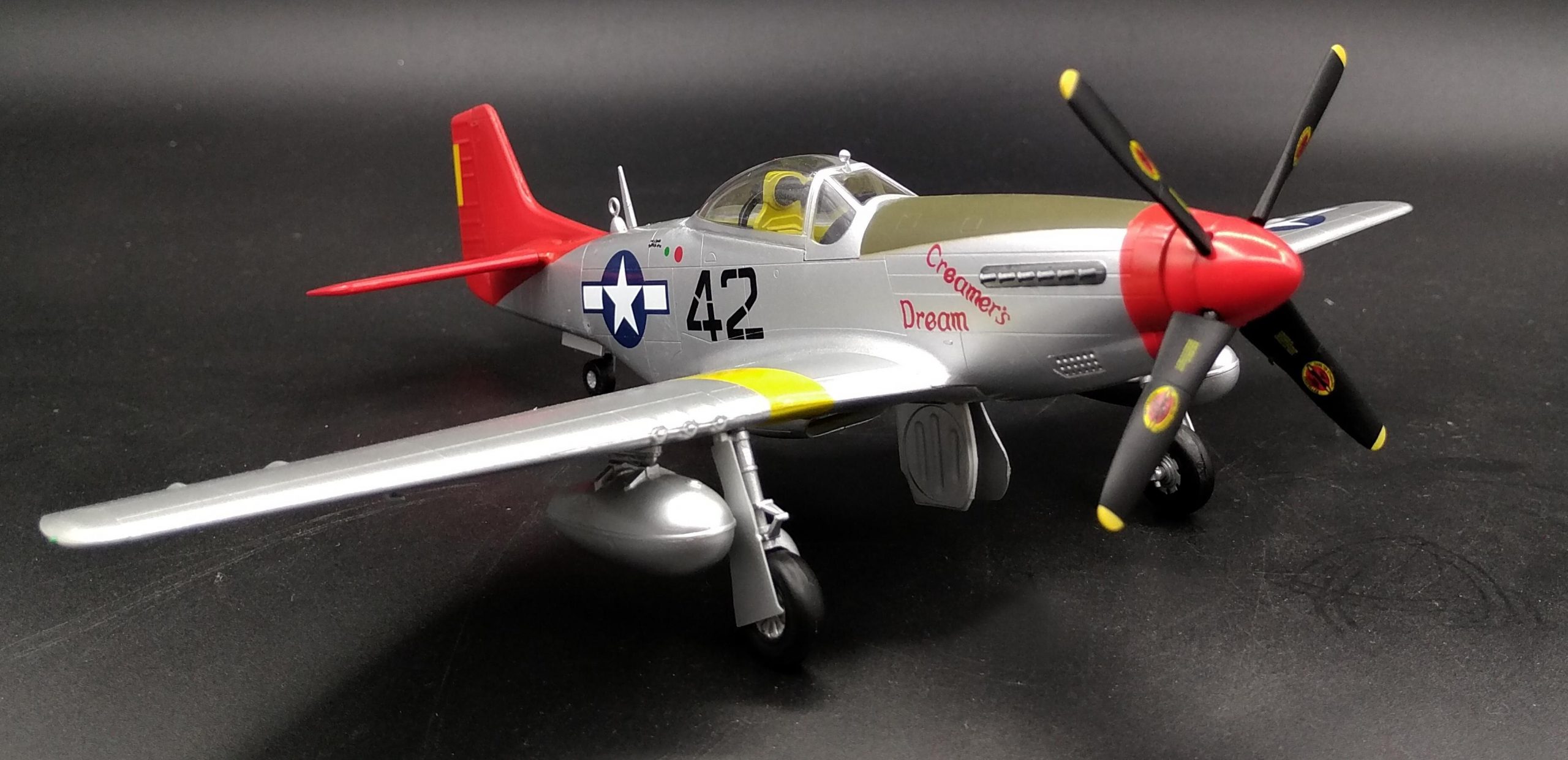 1: 48 World War II American p51D fighter model Trumpeter 39301 Finished product collection model 1: 48 World War II American p51D fighter model Trumpeter 39301 Finished product collection model