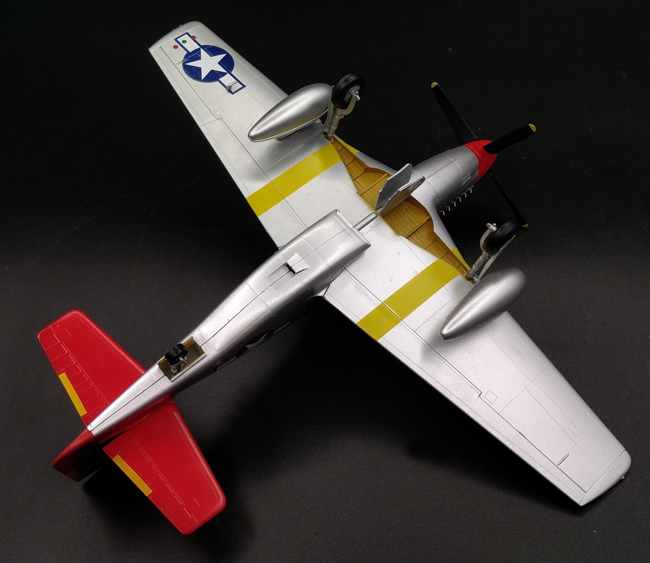1: 48 World War II American p51D fighter model Trumpeter 39301 Finished product collection model 1: 48 World War II American p51D fighter model Trumpeter 39301 Finished product collection model
