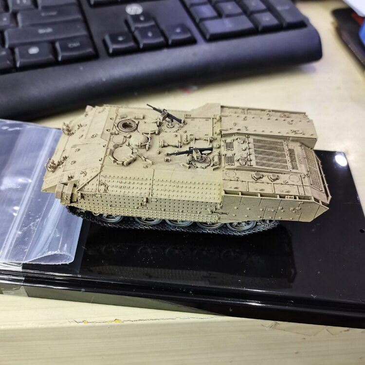 1: 72 Israeli Achzarit armoured personnel transport tank Finished product collection model Slight aging 1: 72 Israeli Achzarit armoured personnel transport tank Finished product collection model Slight aging