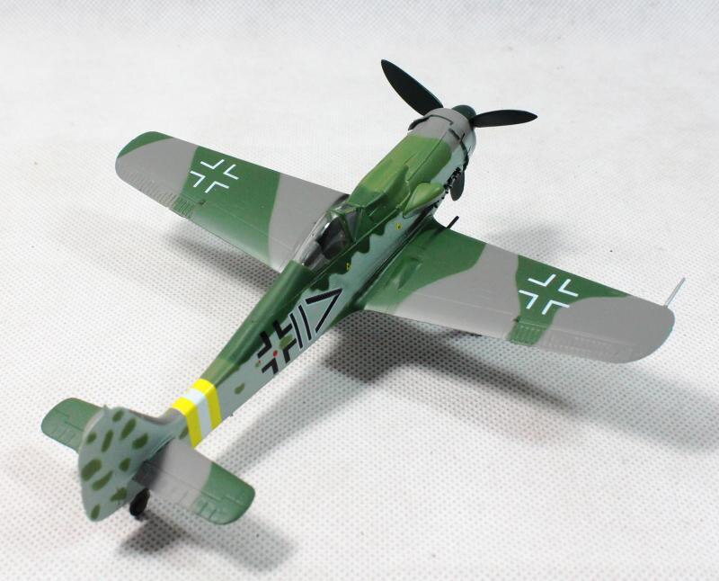 1:72 German FW 190D-9 aircraft model Trumpeter 37264 Collection model 1:72 German FW 190D-9 aircraft model Trumpeter 37264 Collection model