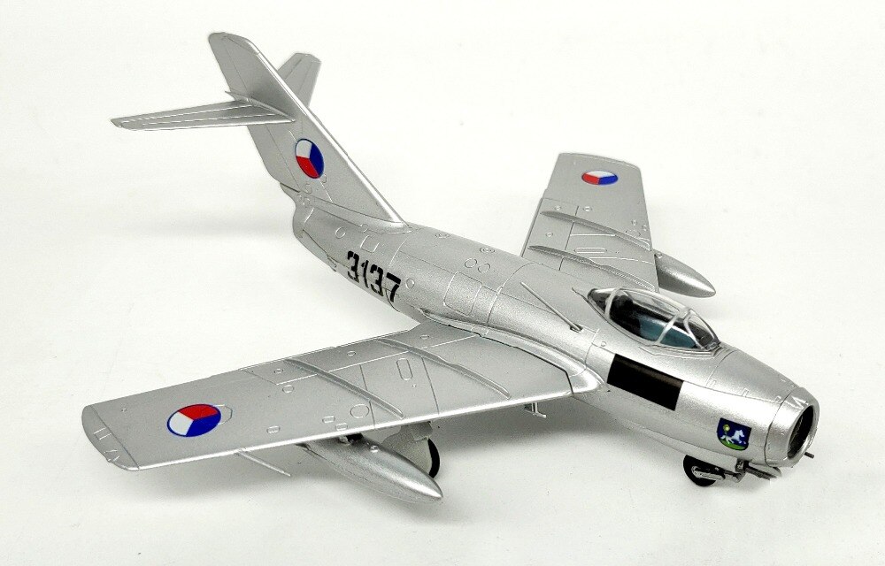 1:72 Czech air force Mig15 fighter model Trumpeter Finished product 37132