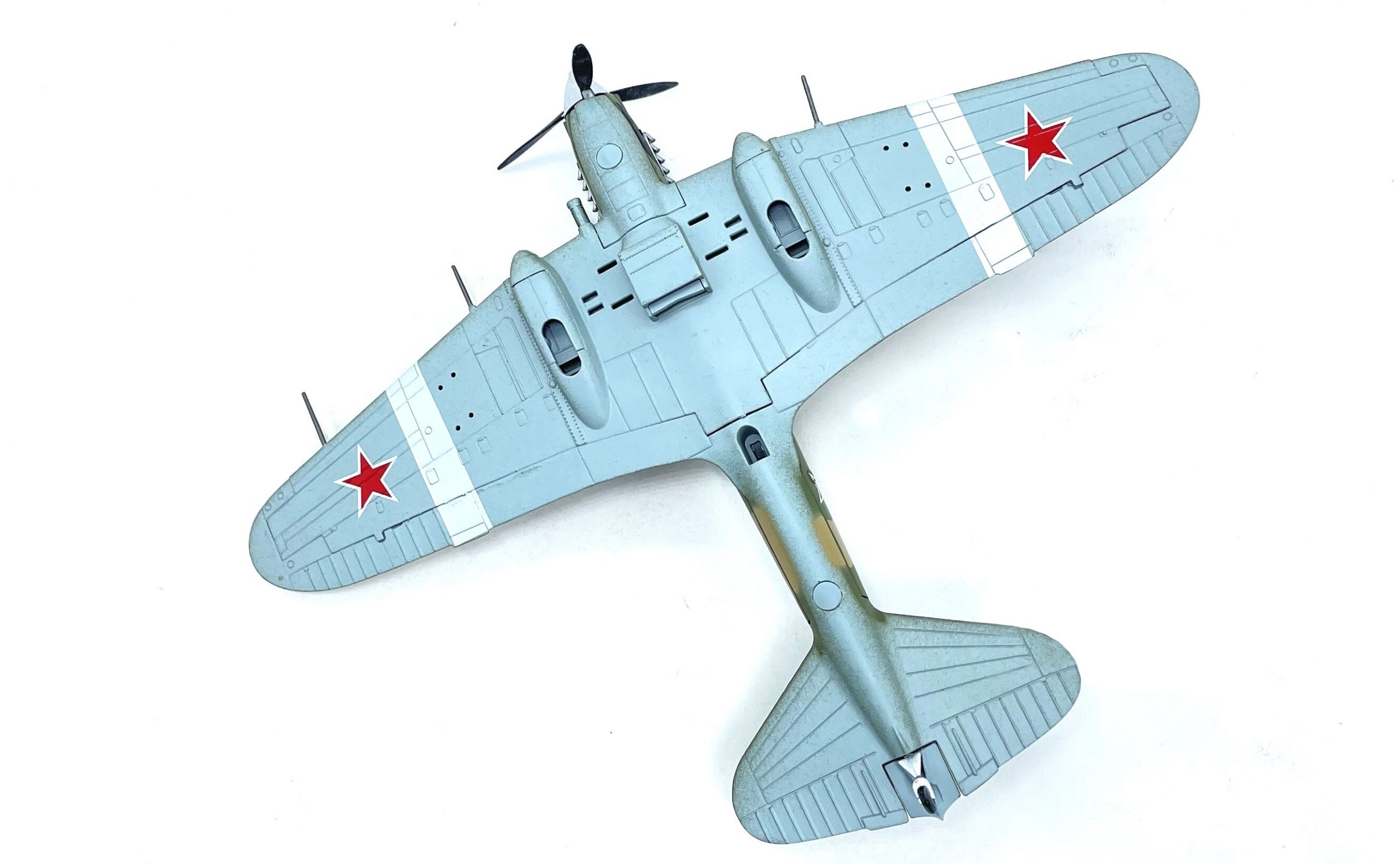 1: 72 World War II Soviet air force il-2m3 fighter model Alloy static model finished product