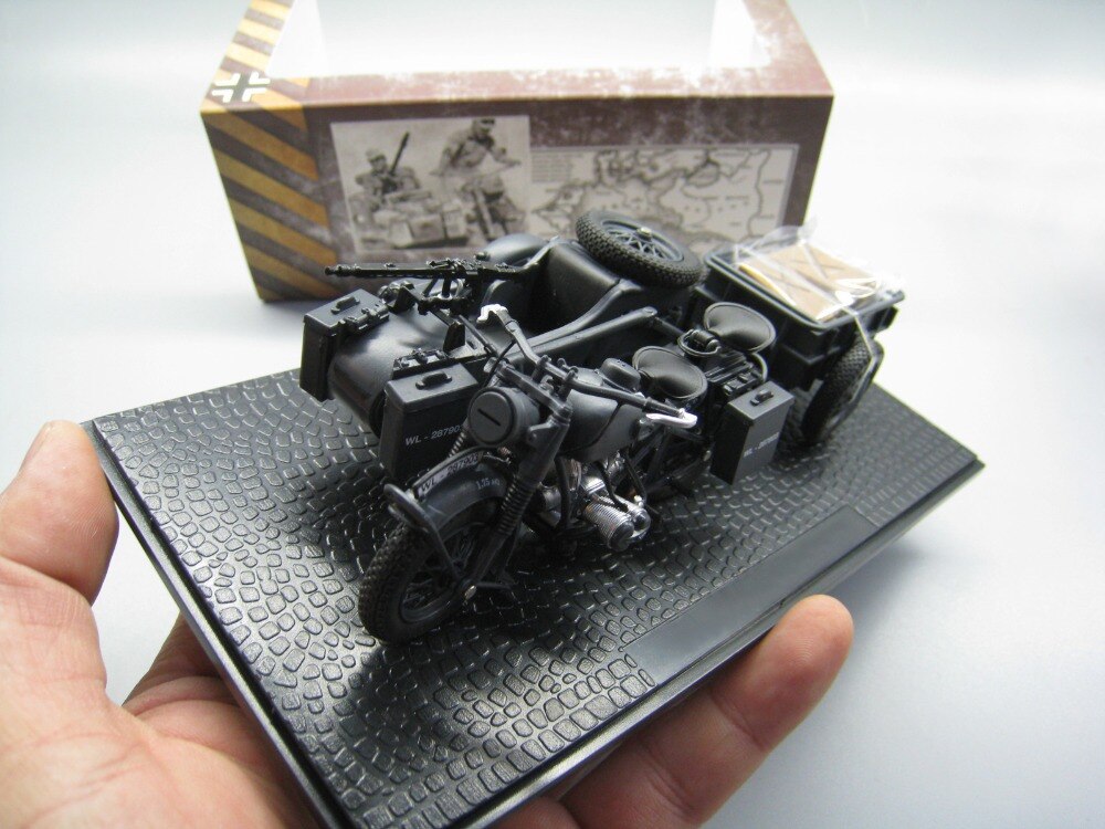 1/24 German R75 tricycle model Band Trailer European African battlefield Semialloy collection model 1/24 German R75 tricycle model Band Trailer European African battlefield Semialloy collection model