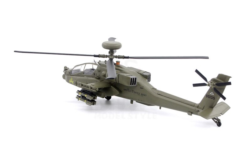 1 / 72 US Army AH-64D armed helicopter 99-5135 Trumpeter 37033 Finished product model