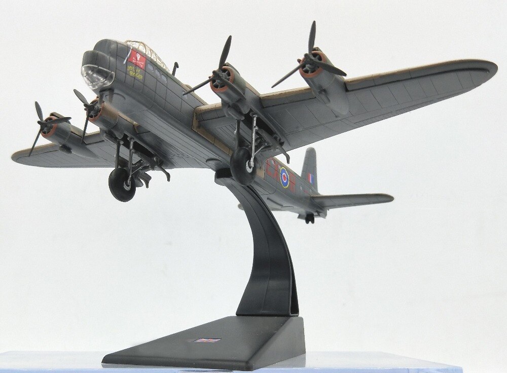 rare Special Offer 1:144 World War II Britain Model of Stirling Heavy Bomber Alloy Collection Model rare Special Offer 1:144 World War II Britain Model of Stirling Heavy Bomber Alloy Collection Model
