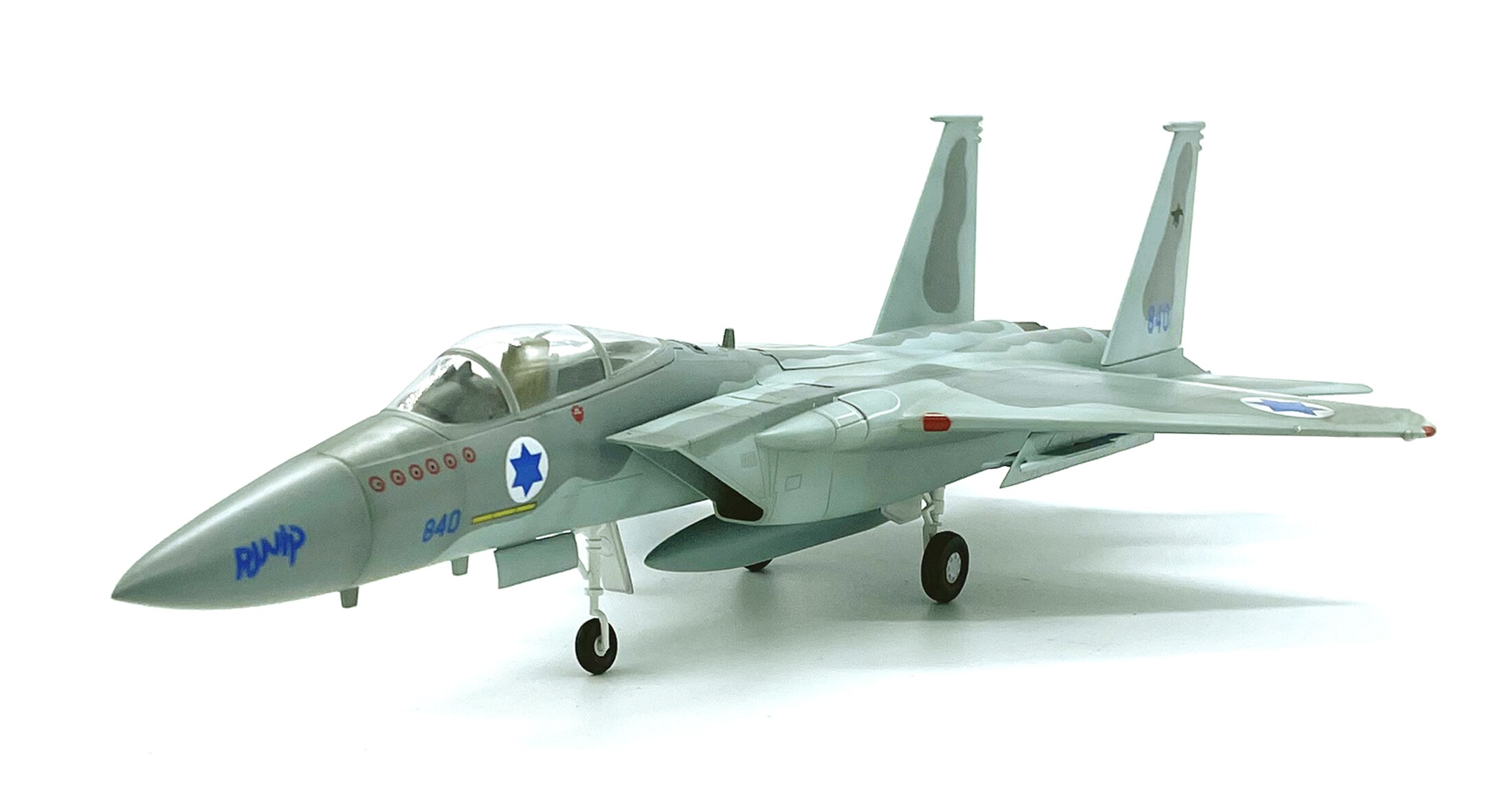 1: 72 Israeli air force f-15c fighter model Finished product collection model 37121 1: 72 Israeli air force f-15c fighter model Finished product collection model 37121