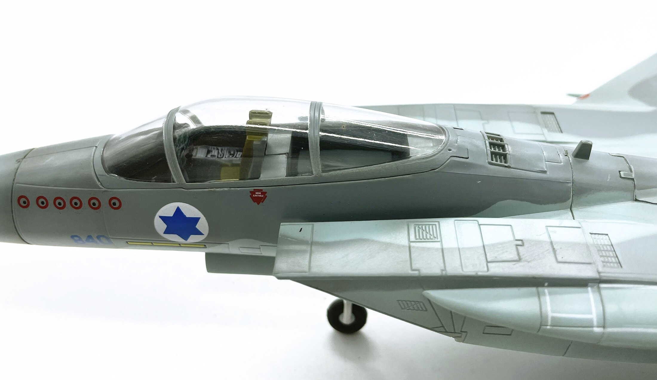 1: 72 Israeli air force f-15c fighter model Finished product collection model 37121 1: 72 Israeli air force f-15c fighter model Finished product collection model 37121