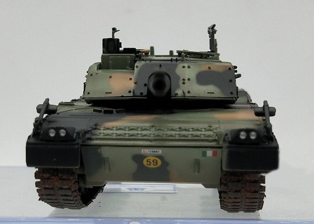 1:72 Ariete main battle tank Italy Tricolor camouflage Static simulation model 35014