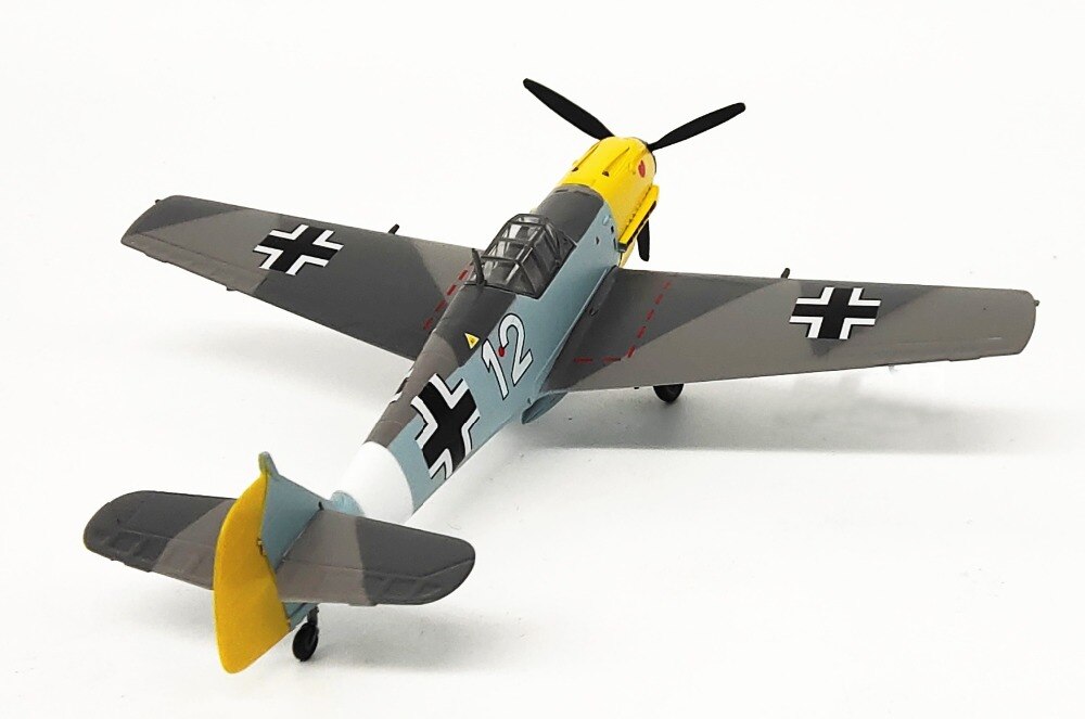 1:72 German Air Force BF109E/TROP Fighter model Small hand products 37276