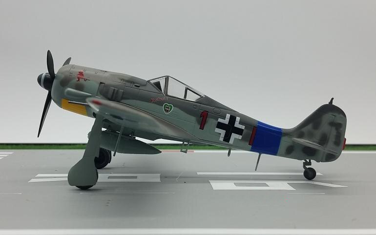 Trumpet 1:72 German FW190 A-8 fighter 36360 finished product model