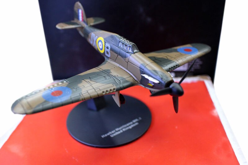 Special Offer 1/72 World War II British hurrccane mk.1 fighter model Alloy collection model