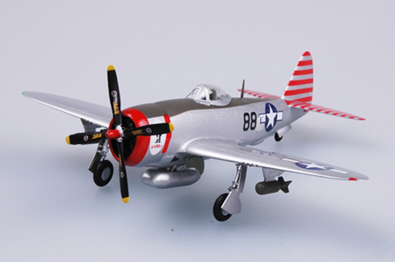 Trumpet 1:72 US Air Force P-47D lightning fighter 37290 finished product model
