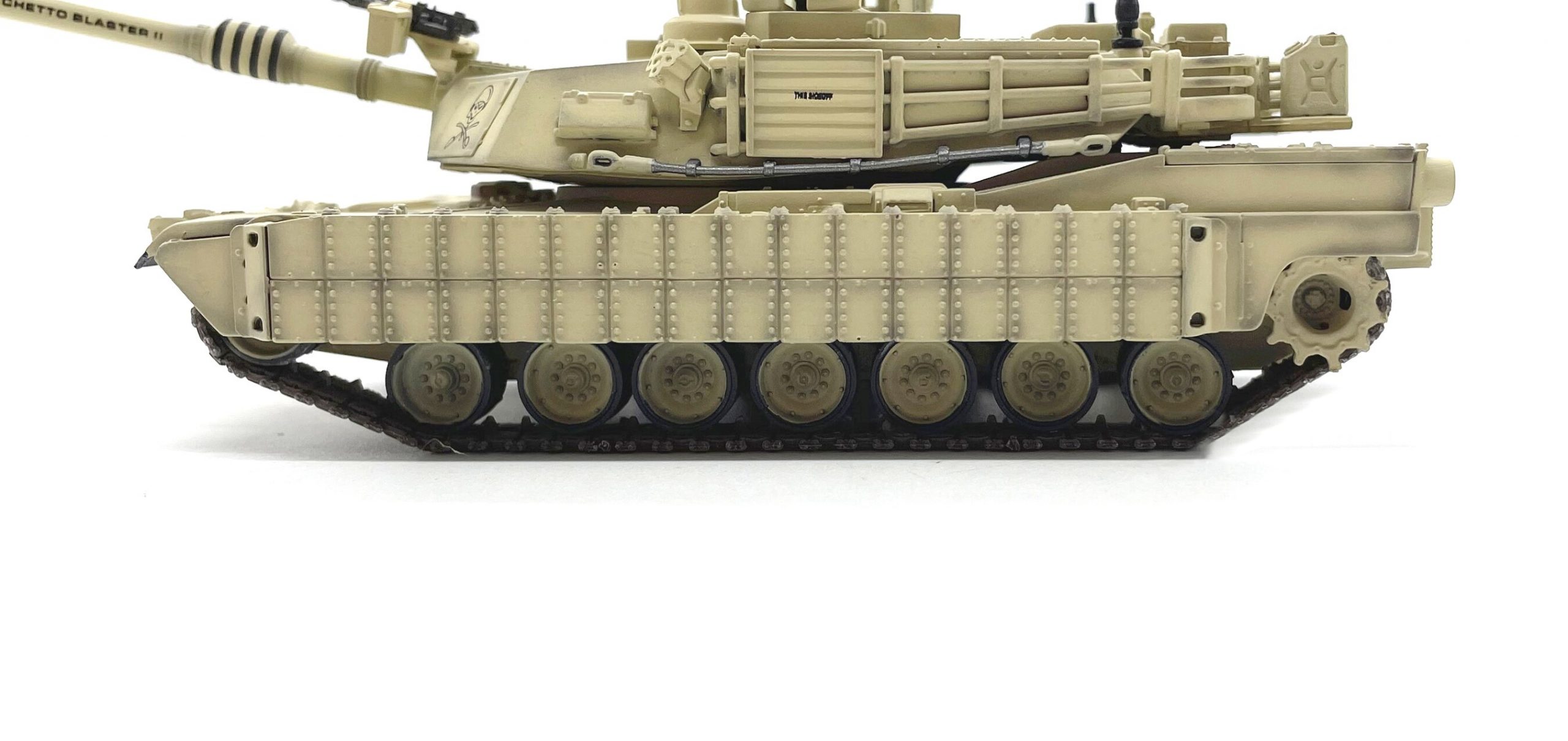 1: 72 us M1A2 tusk I Main Battle Tank Simulation product model Desert painting