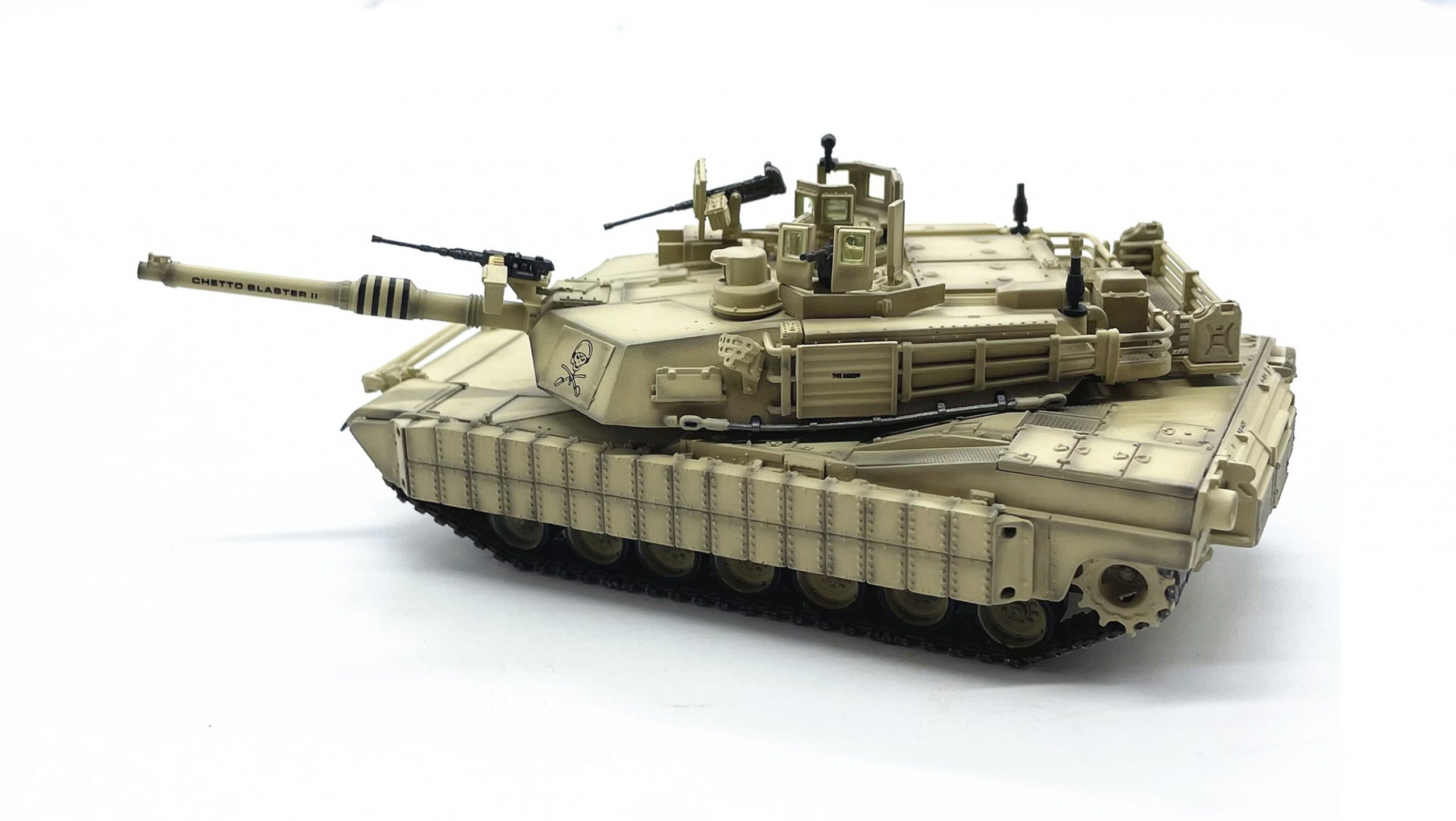 1: 72 us M1A2 tusk I Main Battle Tank Simulation product model Desert painting