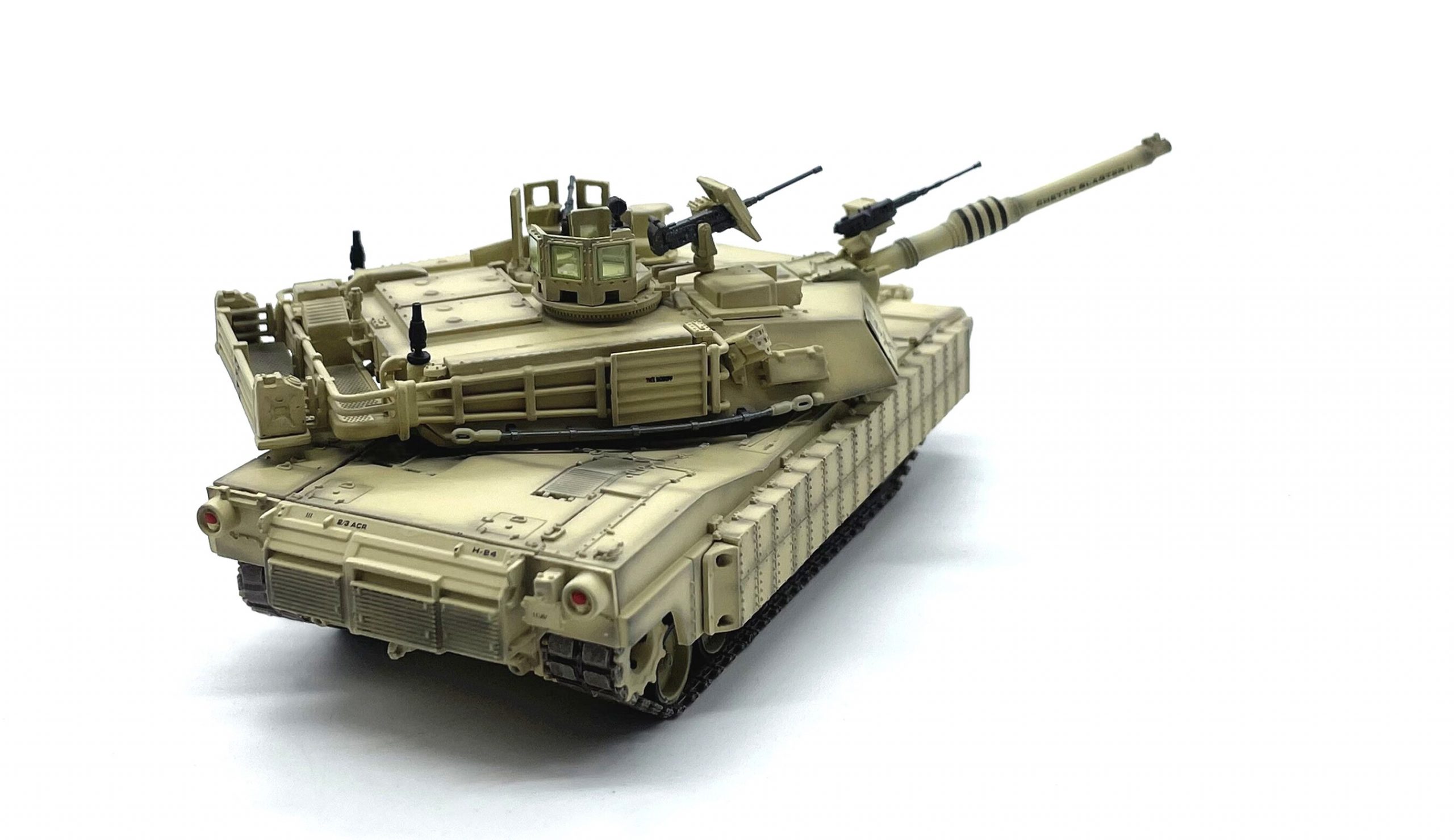 1: 72 us M1A2 tusk I Main Battle Tank Simulation product model Desert painting