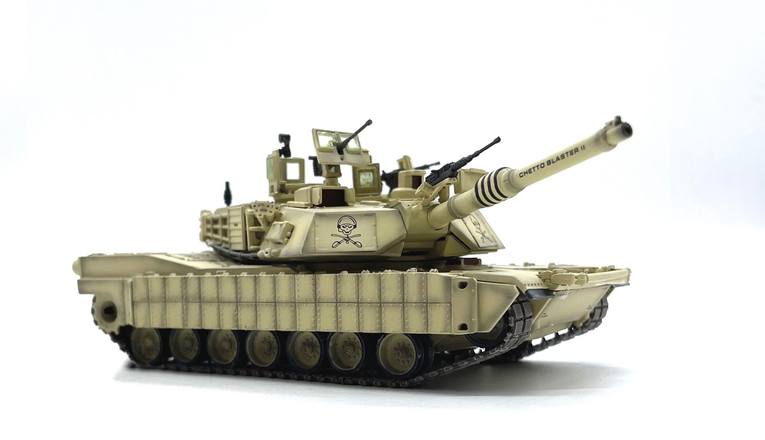 1: 72 us M1A2 tusk I Main Battle Tank Simulation product model Desert painting