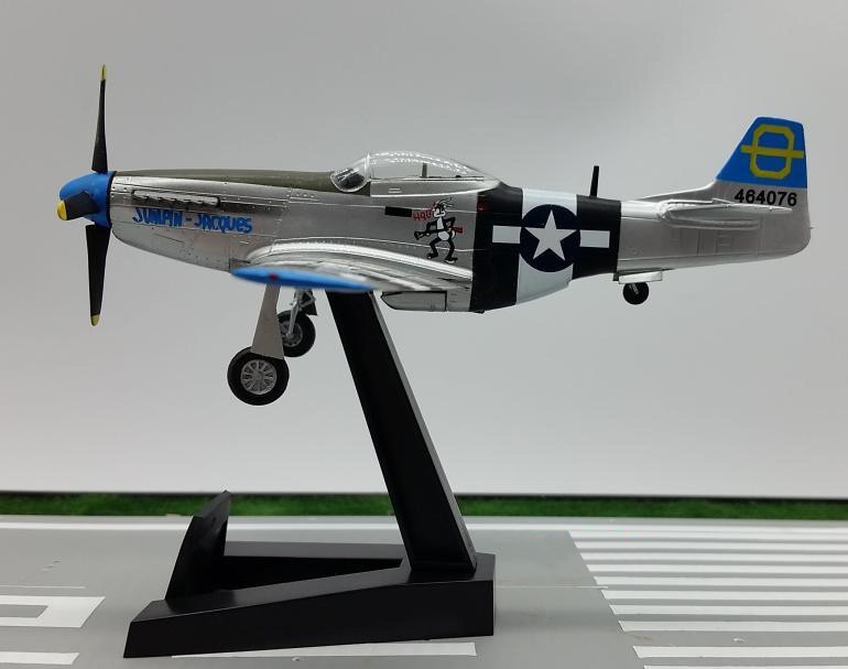 TRUMPETER 1:72 WWII US P51D Mustang model 37291 Favorite Model
