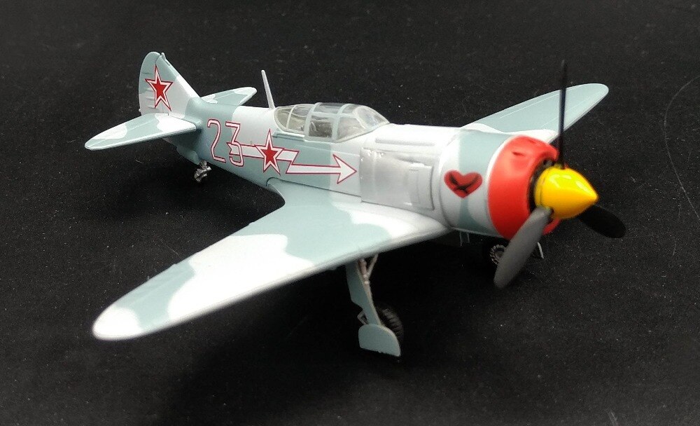Trumpeter 1/72 Soviet War II la-7 fighter 23# 36333 finished product model