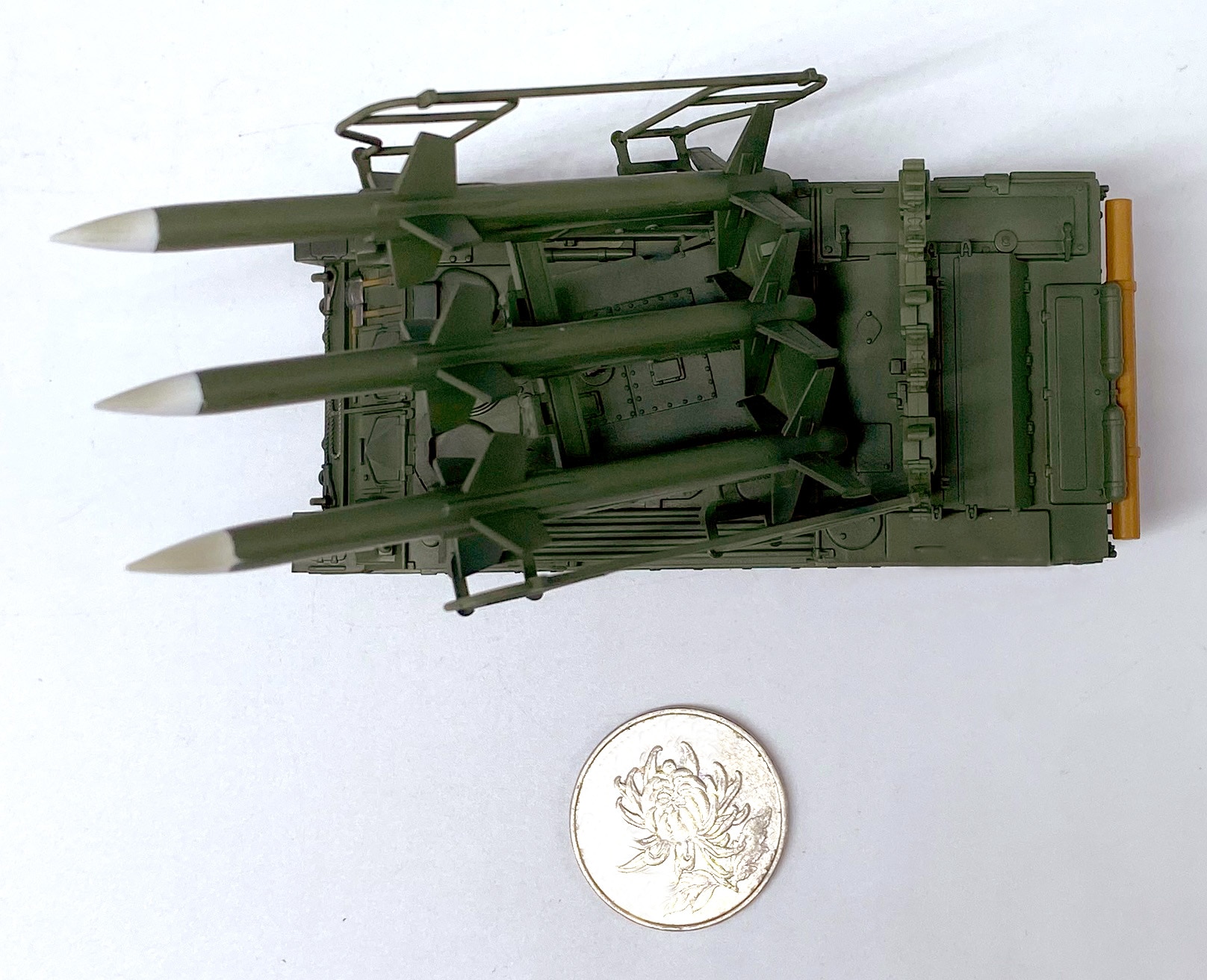 1: 72 sam-6 air defense missile launcher model East Germany painting Painting by the guards EM35109 35110 Collection model 1: 72 sam-6 air defense missile launcher model East Germany painting Painting by the guards EM35109 35110 Collection model