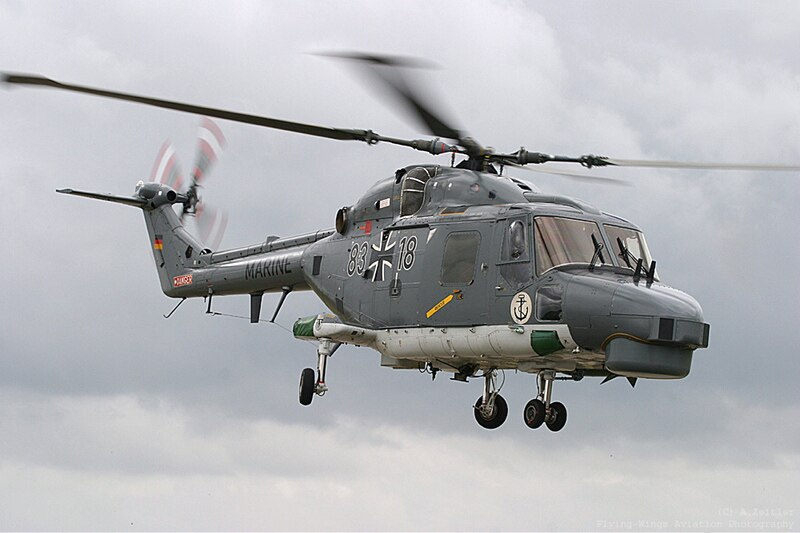 1 / 72 German Navy lynx mk88 helicopter 83 + 18 Trumpeter 36928 Finished aircraft model