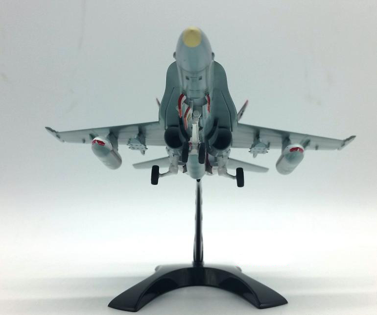 1:72 American F/A-18C hornet fighter model Trumpeter 37115 Collection model