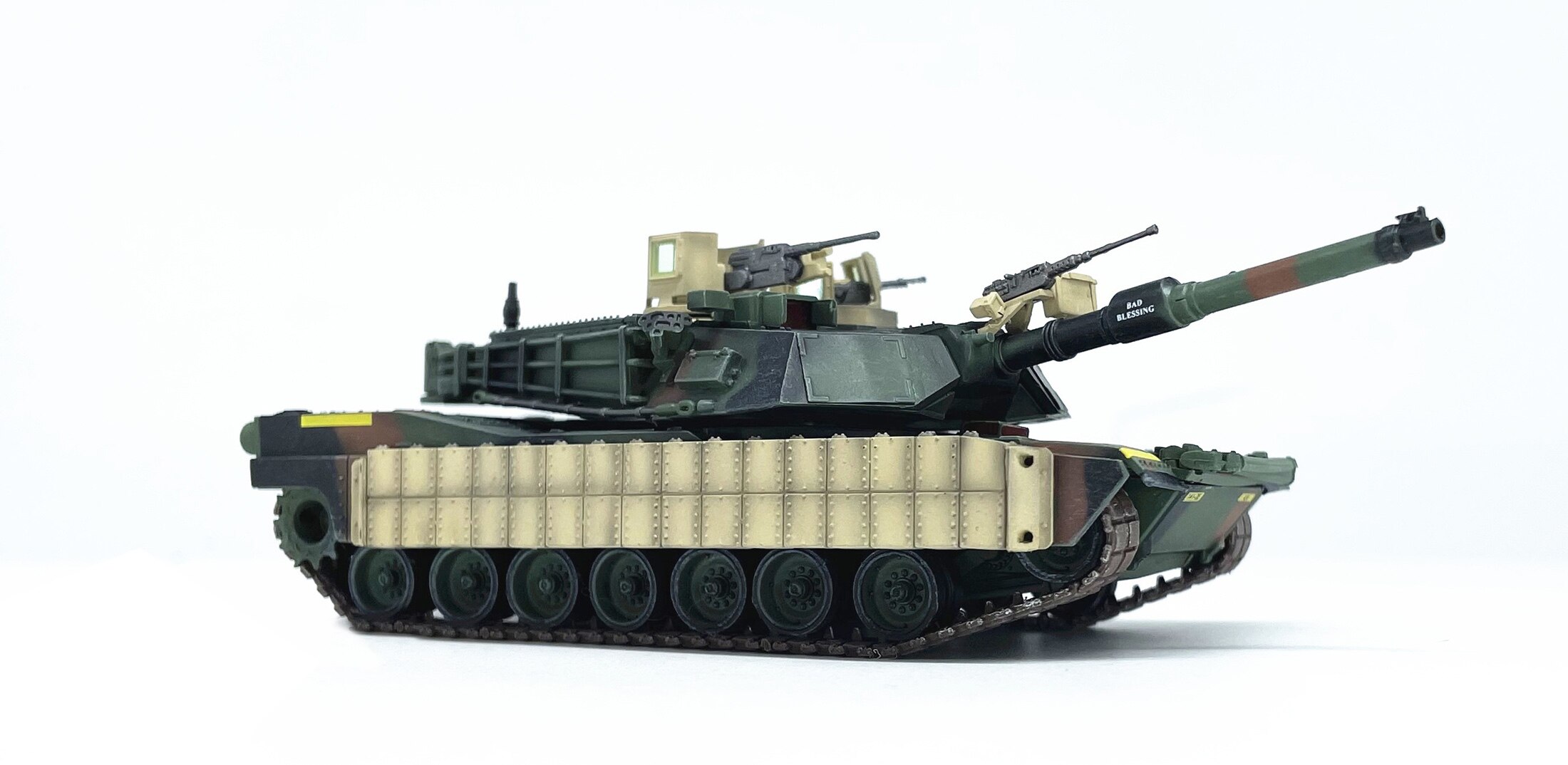 1: 72 us m1a1 tusk main battle tank NATO coating Finished model ornaments