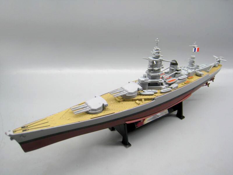 1: 1000 World War II French battleship Dunkirk model Alloy collection ornaments 1: 1000 World War II French battleship Dunkirk model Alloy collection ornaments