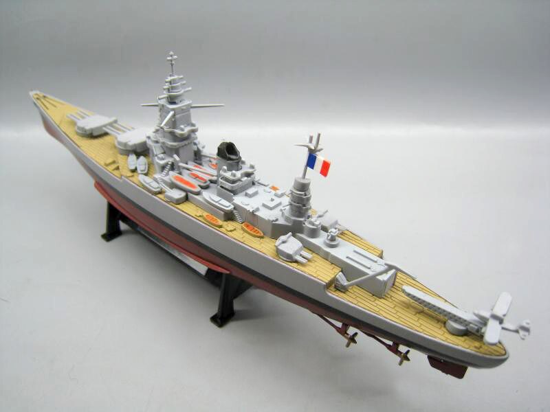 1: 1000 World War II French battleship Dunkirk model Alloy collection ornaments 1: 1000 World War II French battleship Dunkirk model Alloy collection ornaments
