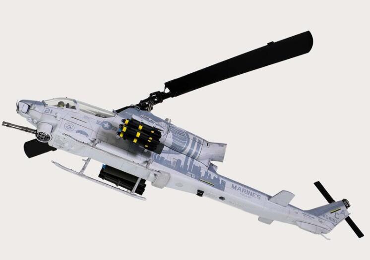 Fine 1 / 48 US Marine Corps AH-1W armed helicopter Afghanistan Finished product model