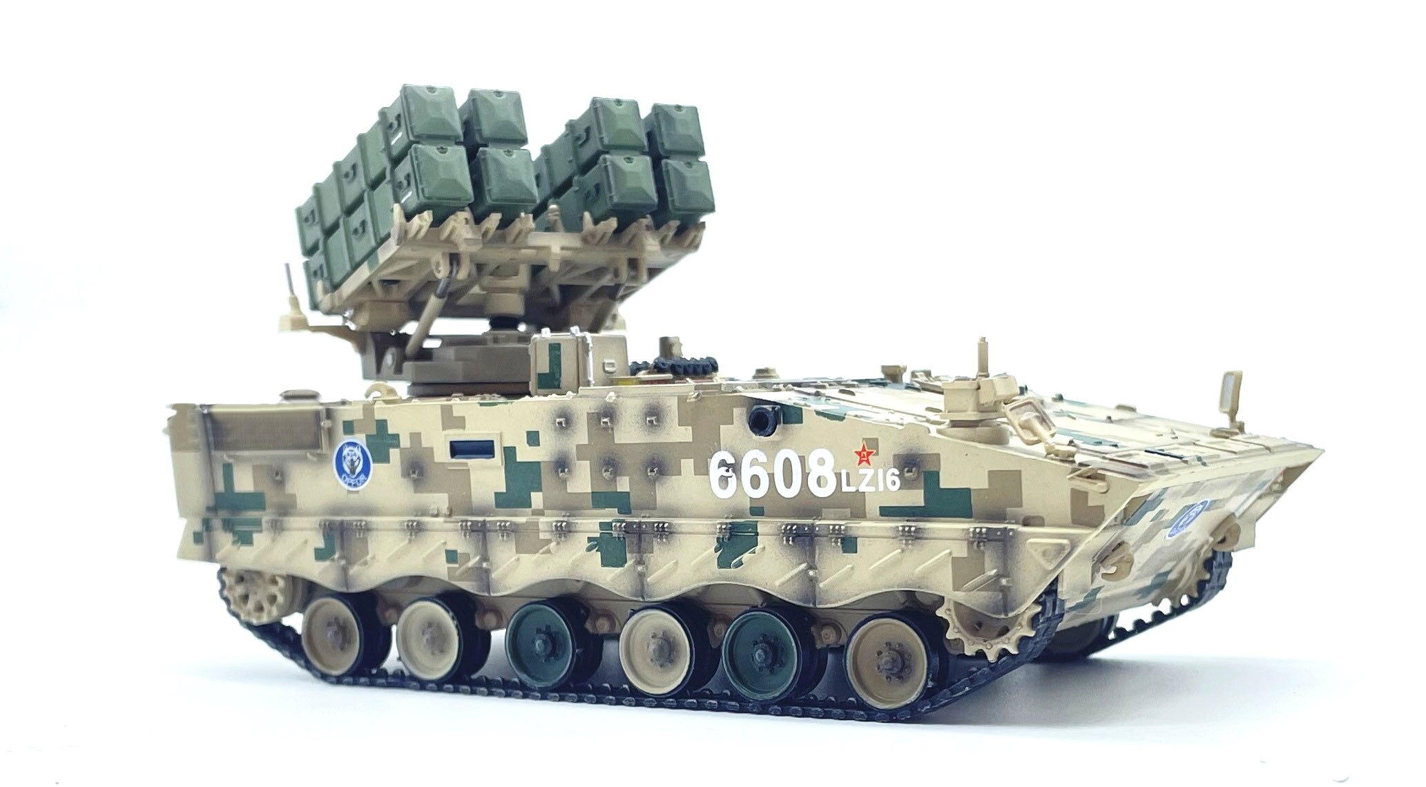 1: 72 China hj-10 anti tank missile launcher Armored car Desert Digital Camouflage Finished product model Number random