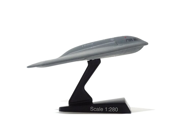 1 / 280 US B2 stealth bomber model Alloy aircraft model Finished product collection model 1 / 280 US B2 stealth bomber model Alloy aircraft model Finished product collection model