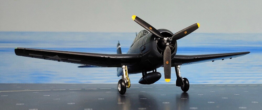 1:72 F6f-5 USA Fighter model World War II carrier based aircraft Finished aircraft model 37299 1:72 F6f-5 USA Fighter model World War II carrier based aircraft Finished aircraft model 37299