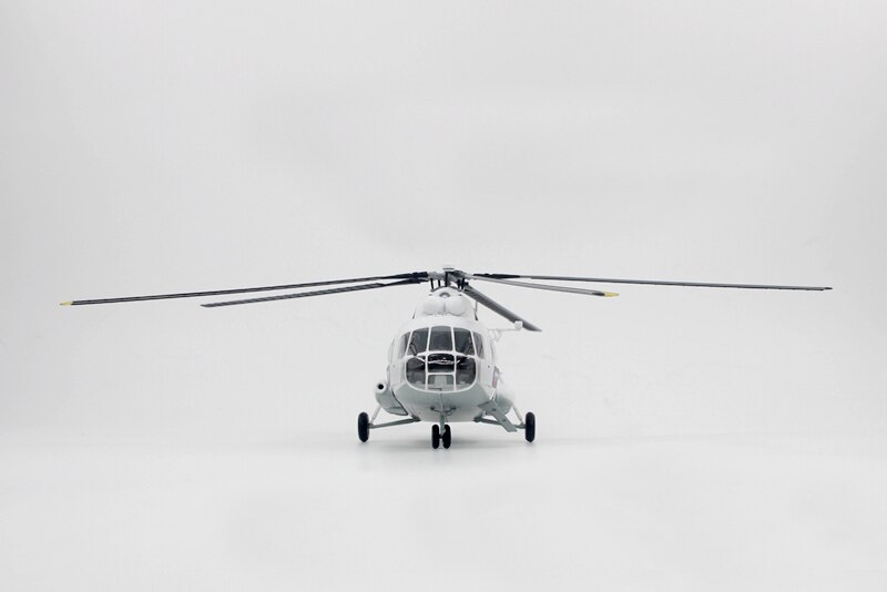 1 / 72 Russian air force mi-17h helicopter UN Trumpeter 37046 Finished aircraft model