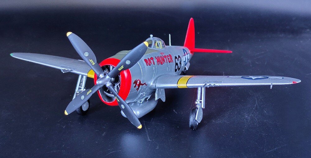 1:48 World War II US p47d fighter model Red tail Finished product simulation model 39309
