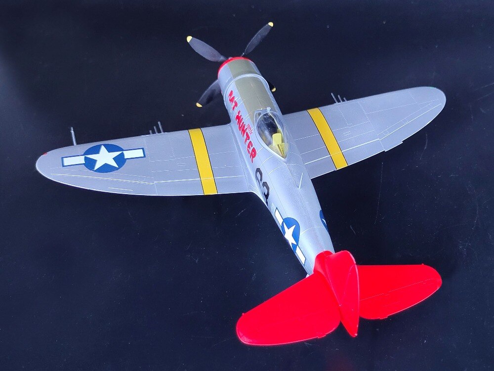 1:48 World War II US p47d fighter model Red tail Finished product simulation model 39309