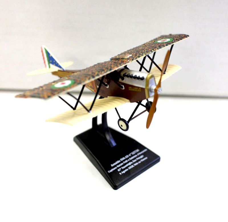 rare 1 / 72 Italian Air Force SVA 10 reconnaissance aircraft Biplane fighter Alloy collection model