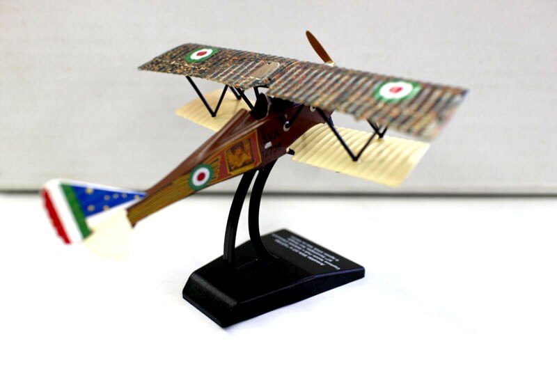 rare 1 / 72 Italian Air Force SVA 10 reconnaissance aircraft Biplane fighter Alloy collection model