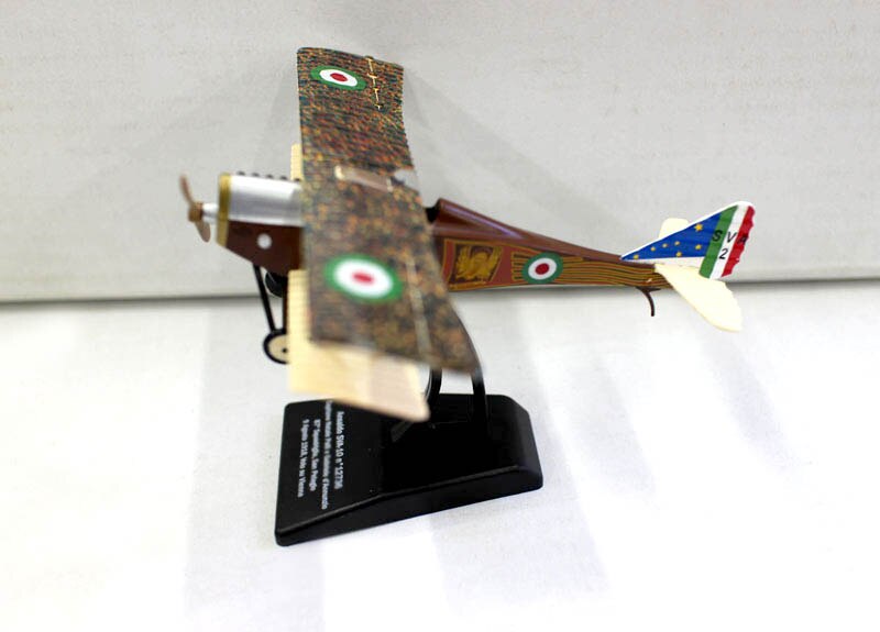rare 1 / 72 Italian Air Force SVA 10 reconnaissance aircraft Biplane fighter Alloy collection model