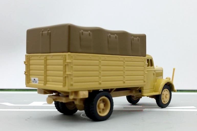 rare Special Offer 1:72 German 3-ton truck model simulation product display box Military model Alloy Collection Model