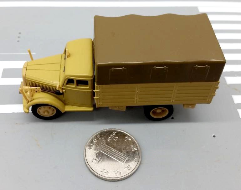 rare Special Offer 1:72 German 3-ton truck model simulation product display box Military model Alloy Collection Model