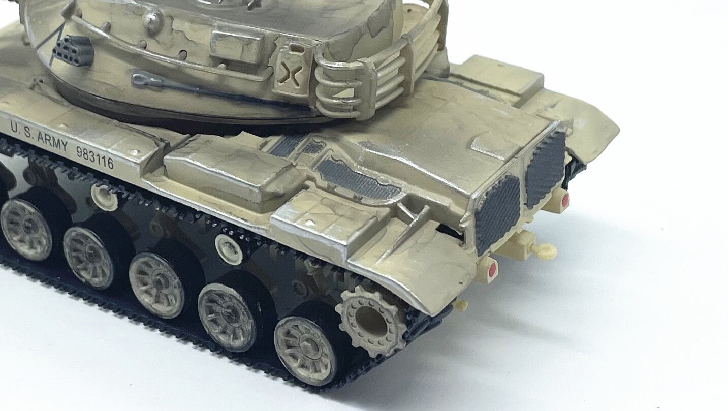 1: 72 American M60A3 main battle tank Camo Sand Simulated finished decoration 1: 72 American M60A3 main battle tank Camo Sand Simulated finished decoration