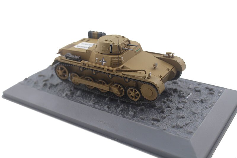 rare 1/43 German African Army's No.1 chariot B 1941 static model Alloy collection model