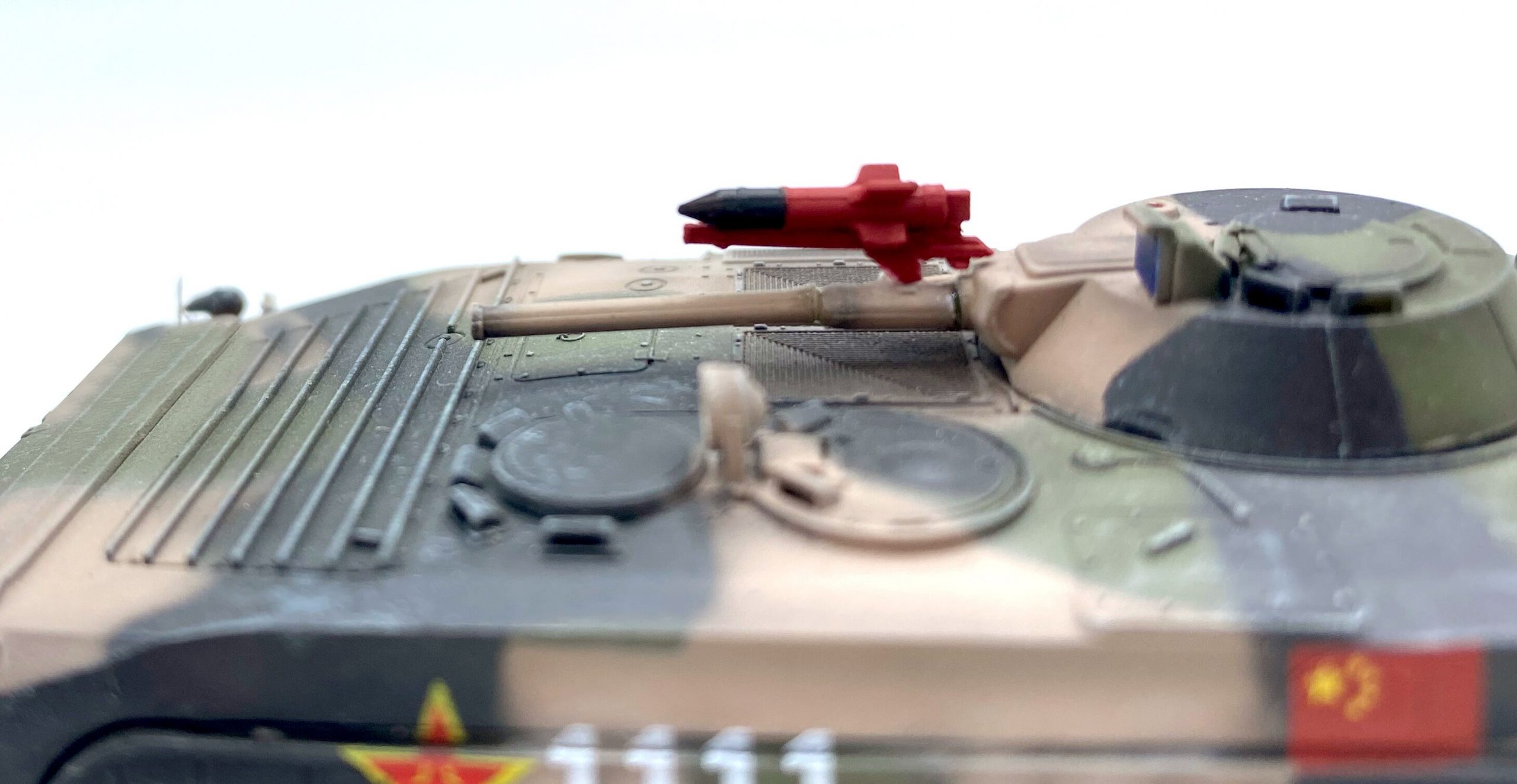 1: 72 Chinese 86 Chariot Armored vehicle tank model BMP1 tracked armored vehicle Finished product model 1: 72 Chinese 86 Chariot Armored vehicle tank model BMP1 tracked armored vehicle Finished product model