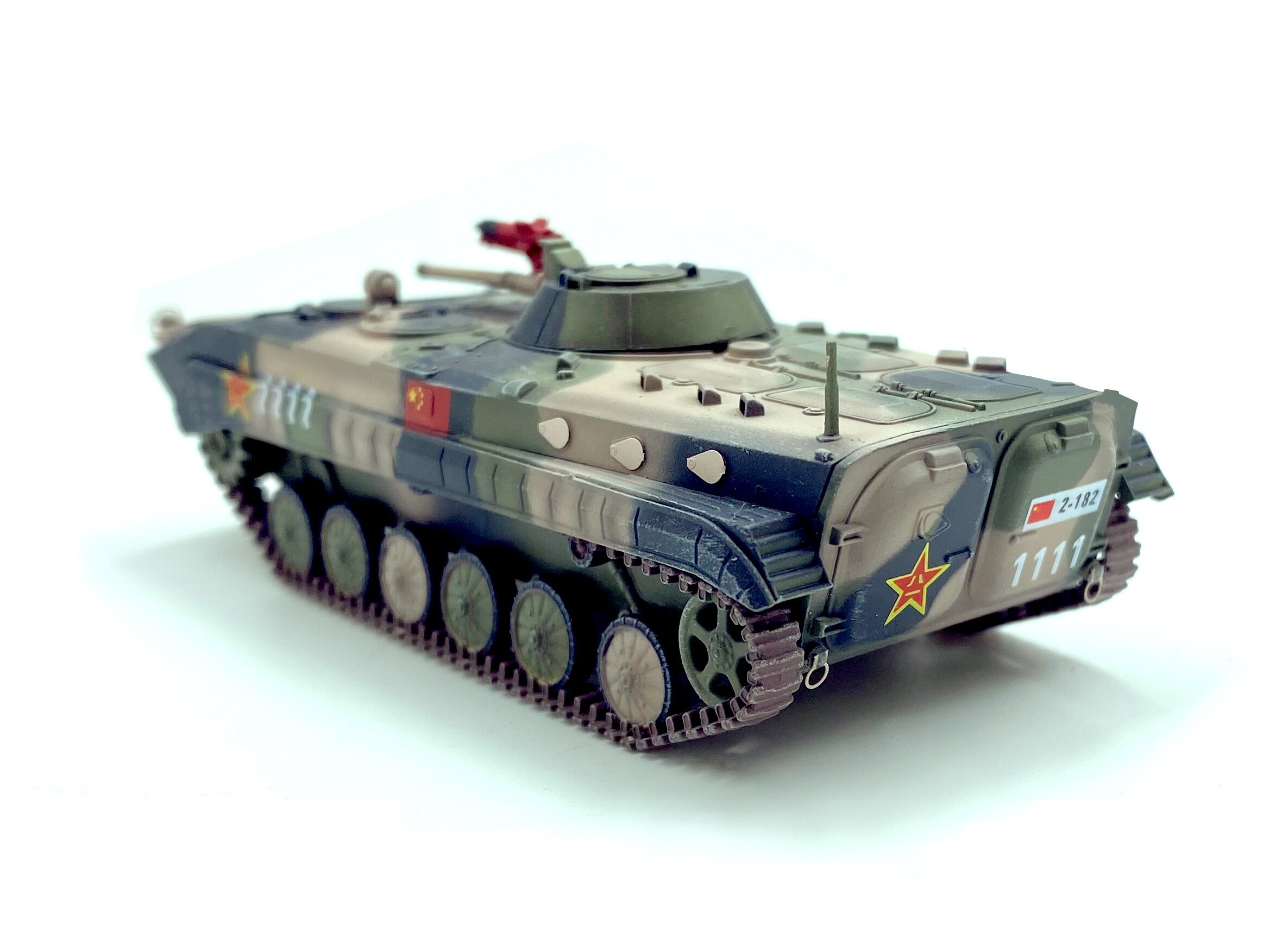 1: 72 Chinese 86 Chariot Armored vehicle tank model BMP1 tracked armored vehicle Finished product model 1: 72 Chinese 86 Chariot Armored vehicle tank model BMP1 tracked armored vehicle Finished product model