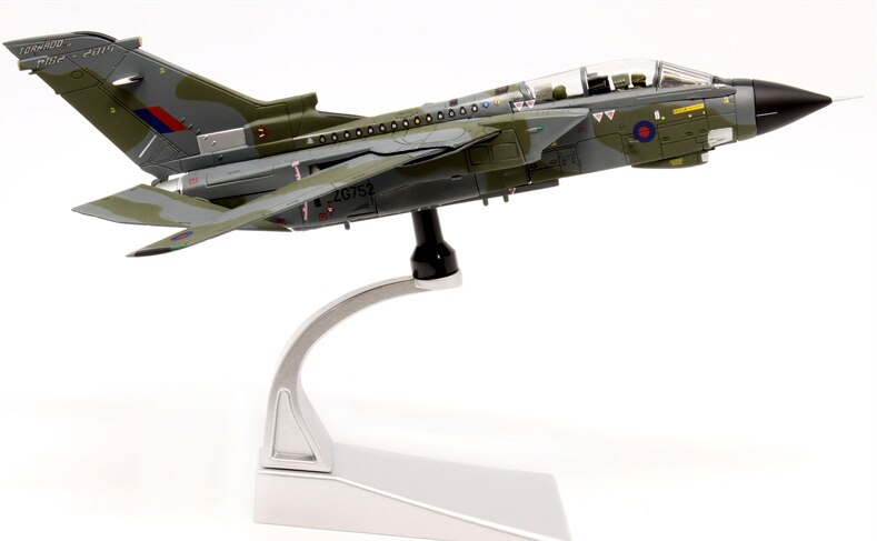 Fine 1 / 72 British gr.4 fighter Decommissioned coating aa33619 Finished product collection model