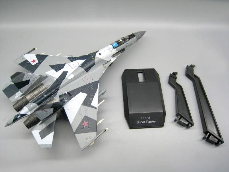 1: 100 Russian su35 fighter model Alloy static simulation finished ornament 1: 100 Russian su35 fighter model Alloy static simulation finished ornament