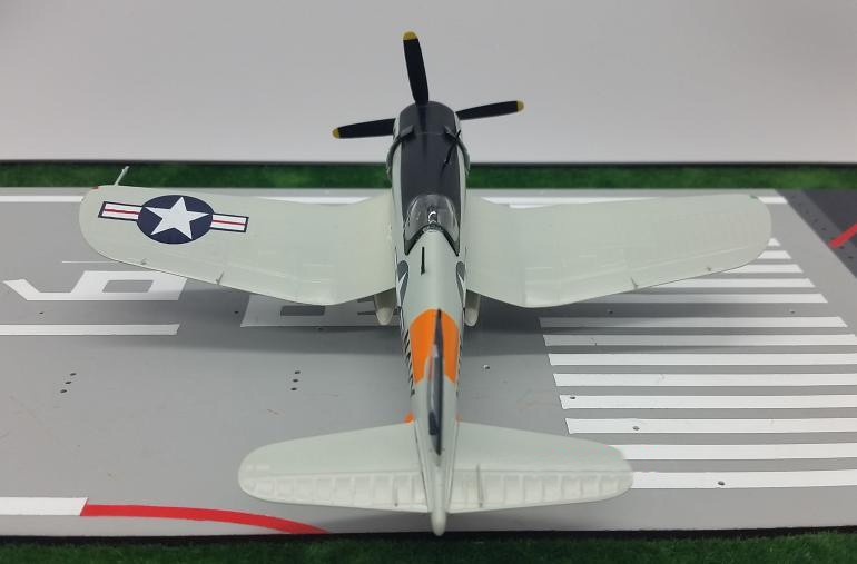 TRUMPETER 1:72 USAF Pirates fighter model F4U-4 37240 Favorite Model TRUMPETER 1:72 USAF Pirates fighter model F4U-4 37240 Favorite Model