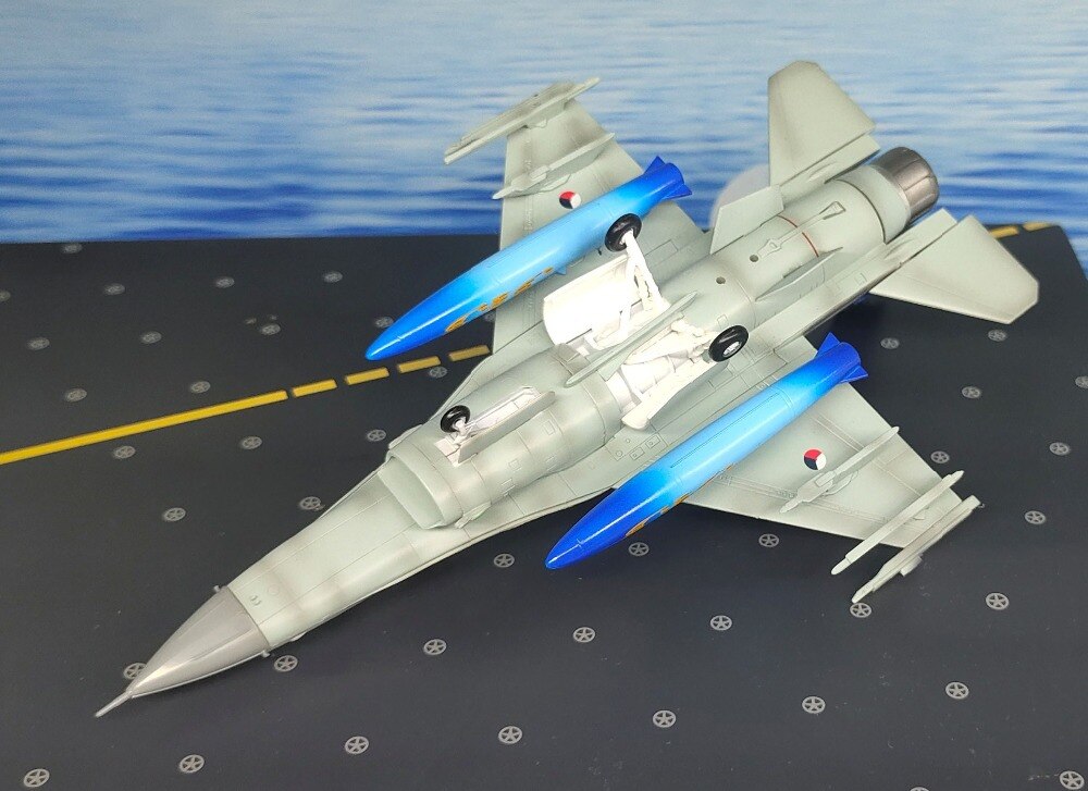 1:72 Us F-16A fighter Tiger painting Finished product collection model 37126